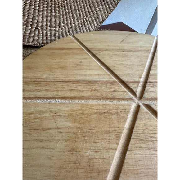 Wooden Pizza Cutting Board - Picture 5 of 9